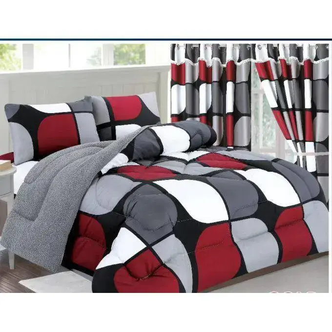 Patches Maroon Heavy Woolen Duvet (5*6)
