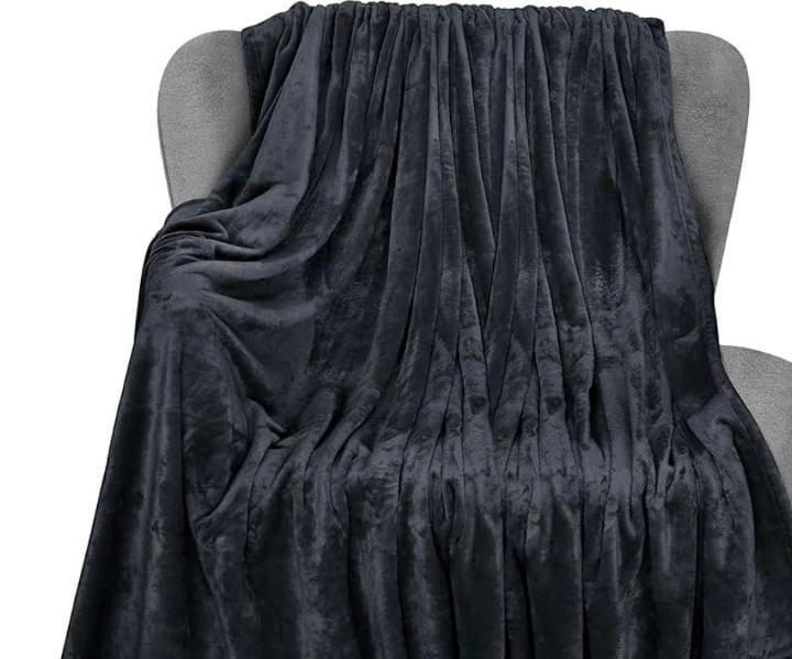 Black Plain Fleece — image 1